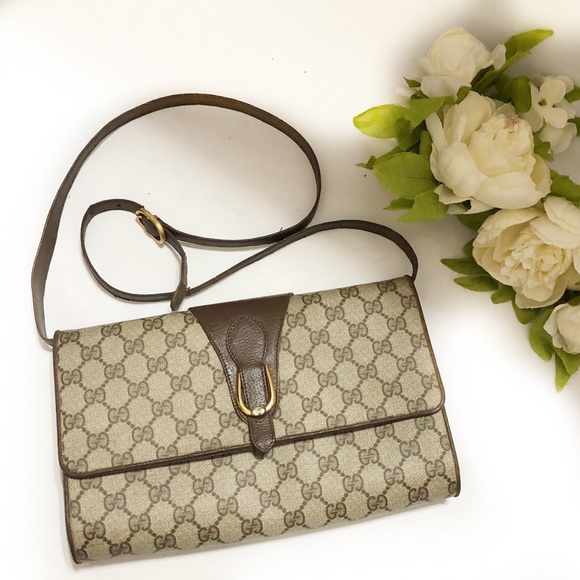 Gucci Handbags - Gucci pattern GG vintage crossbody bag